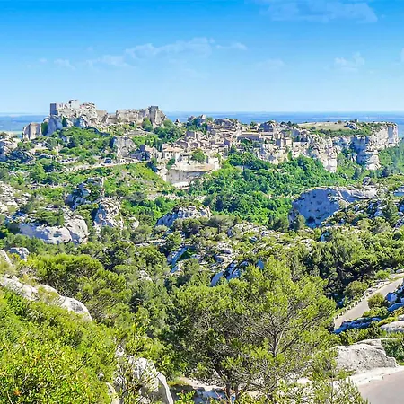 1 Bedroom Beautiful In Holiday home Arles